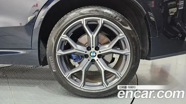 BMW X5 2024 — Şəkil 34/36