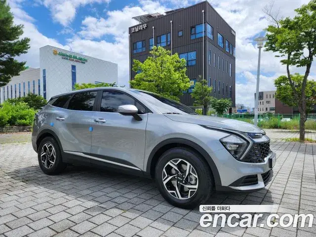 Kia Sportage 2023 — Photo 12/20