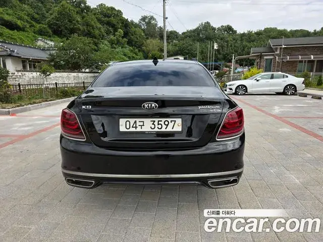 Kia The K9 2018 — Photo 16/20