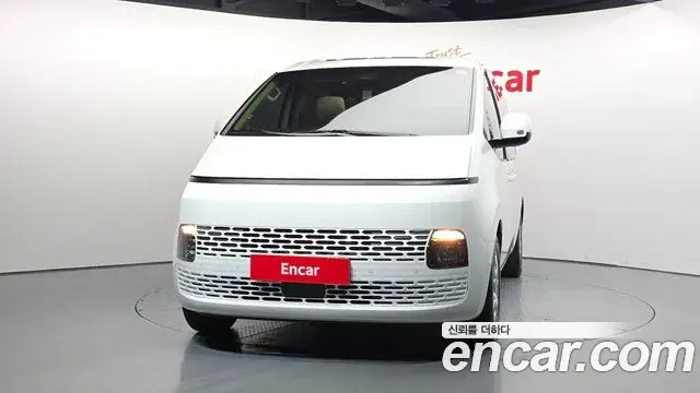 Hyundai Staria 2025 — Şəkil 1/20