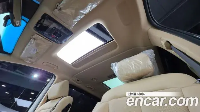 Hyundai Staria 2025 — Şəkil 9/20