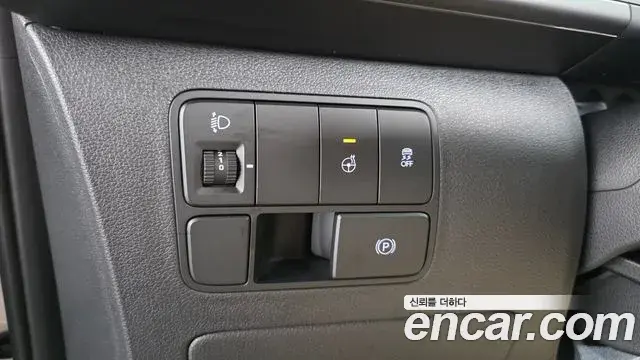 Hyundai Staria 2025 — Şəkil 17/20