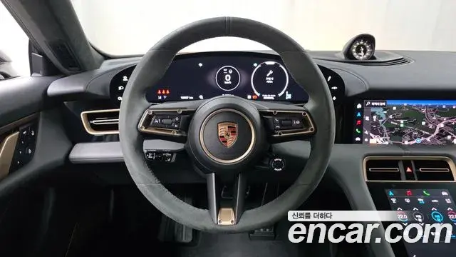 Porsche Taycan 2024 — ფოტო 30/31