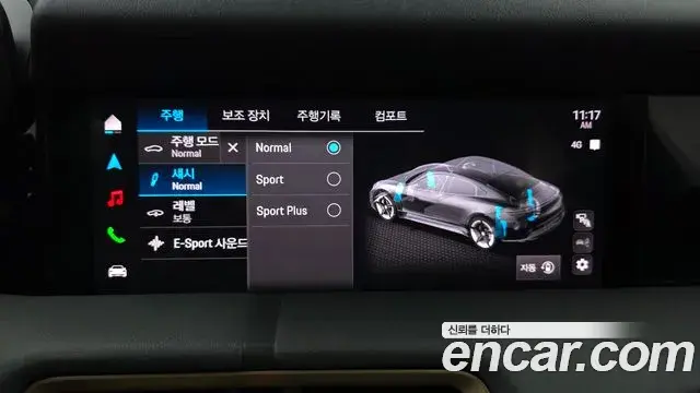 Porsche Taycan 2024 — ფოტო 18/31