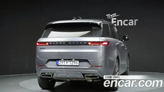 Land Rover Range Rover Sport 2025 — ფოტო 14/35