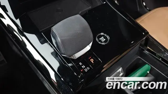 Land Rover Range Rover Sport 2025 — ფოტო 12/35