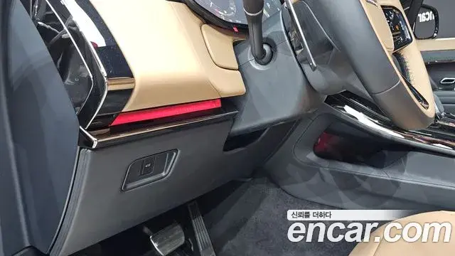 Land Rover Range Rover Sport 2025 — ფოტო 27/35