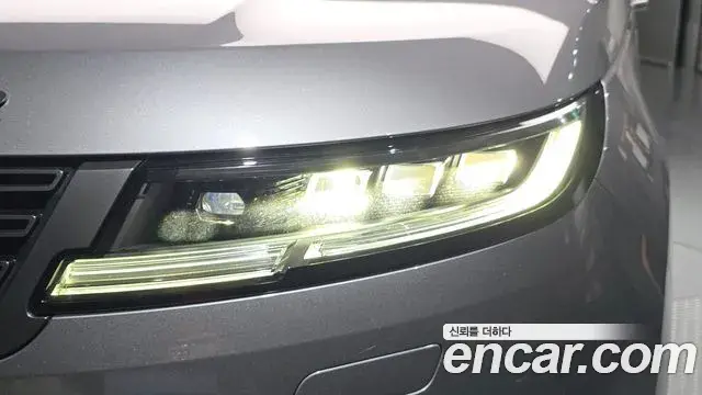 Land Rover Range Rover Sport 2025 — ფოტო 24/35
