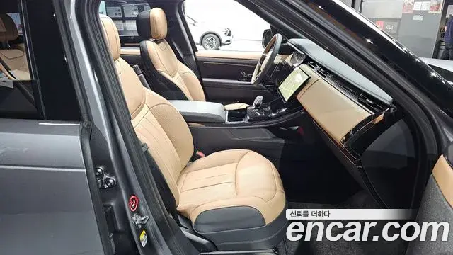 Land Rover Range Rover Sport 2025 — ფოტო 15/35
