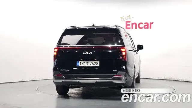 Kia Carnival 2024 — Photo 10/35