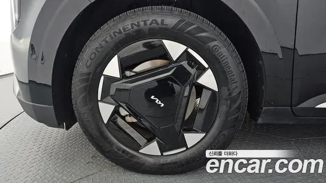 Kia Carnival 2024 — Photo 31/35