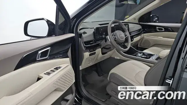 Kia Carnival 2024 — Photo 23/35