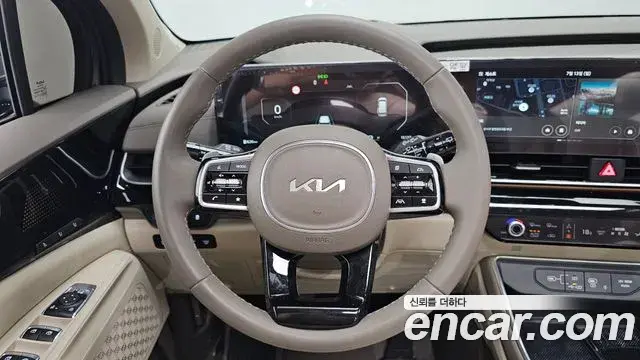 Kia Carnival 2024 — Photo 15/35