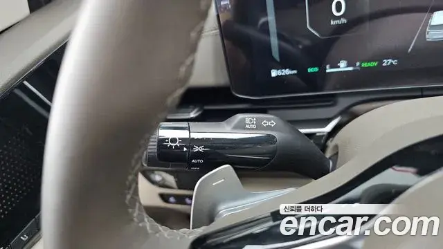 Kia Carnival 2024 — Photo 19/35