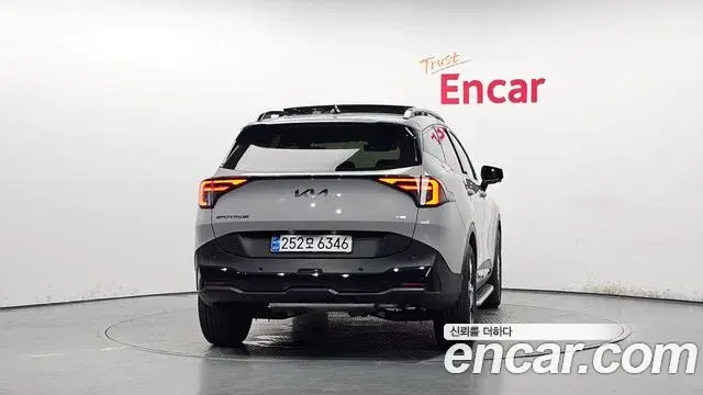 Kia Sportage 2025 — Фото 4/20