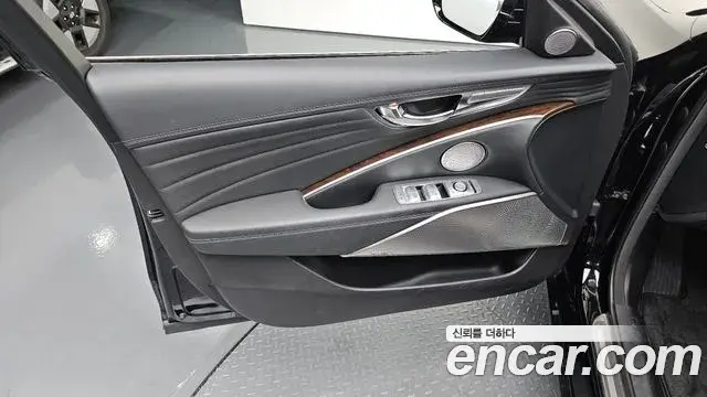 Kia The K9 2020 — ფოტო 6/32