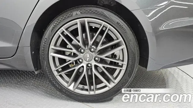 Genesis G70 2018 — Şəkil 14/32