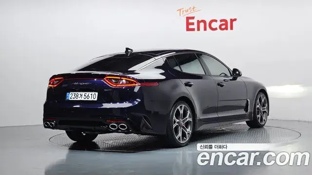 Kia Stinger 2019 — Photo 1/20