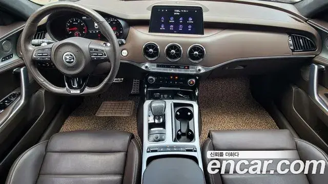 Kia Stinger 2019 — Photo 6/20