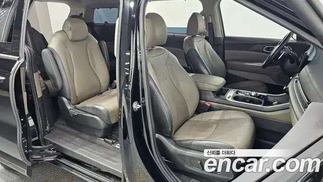 Kia Carnival 2024 — Фото 11/20