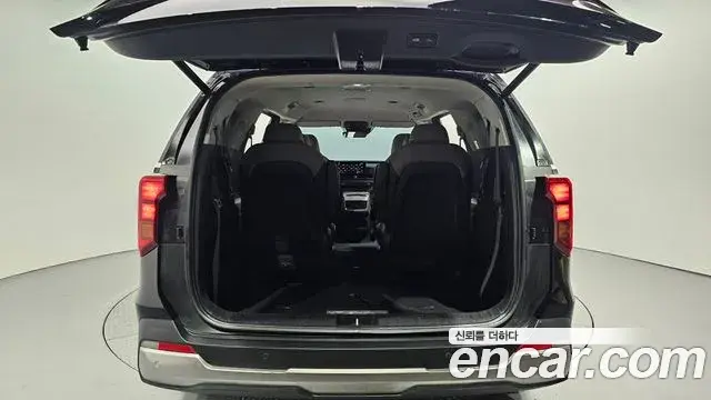 Kia Carnival 2024 — Фото 16/20