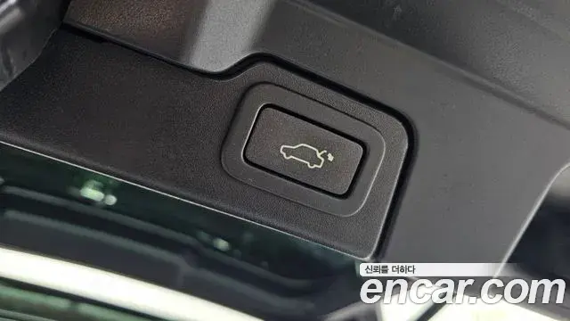 Land Rover Range Rover Evoque 2018 — Photo 28/30