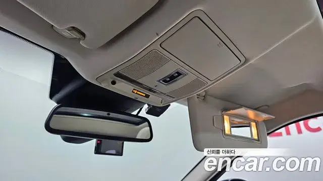 Land Rover Range Rover Evoque 2018 — Photo 2/30