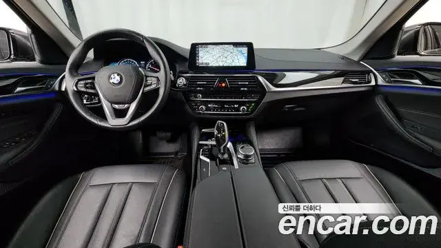 BMW 5 Series 2018 — Фото 9/20