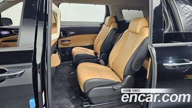 Kia Carnival 2023 — Фото 11/20
