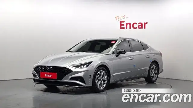 Hyundai Sonata 2023 — Фото 1/20