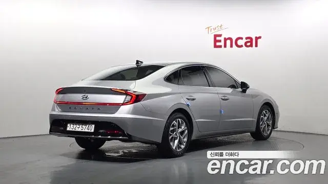 Hyundai Sonata 2023 — Фото 2/20