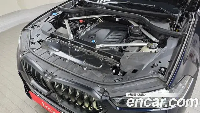 BMW X6 2025 — Photo 20/32