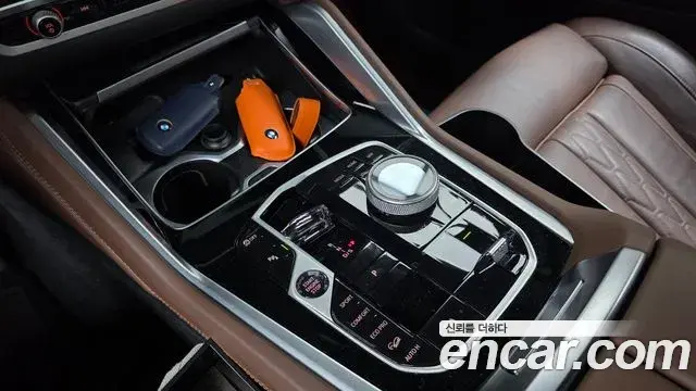 BMW X6 2025 — Photo 18/32