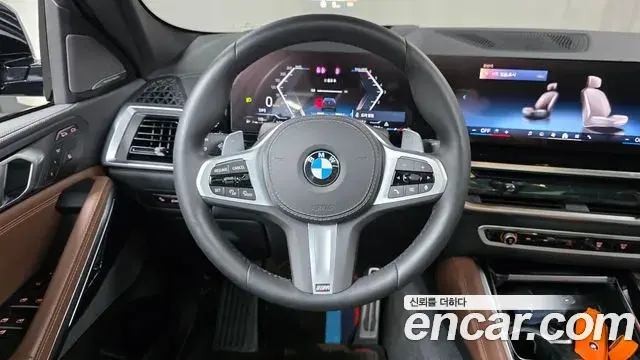 BMW X6 2025 — Photo 19/32