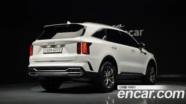 Kia Sorento 2022 — Фото 2/20
