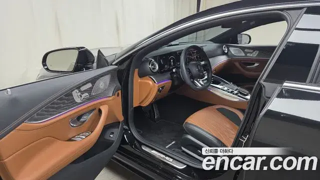 Mercedes-Benz AMG GT 2023 — Фото 10/20