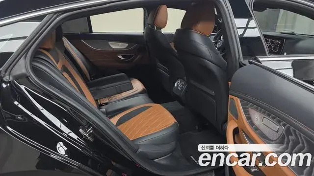 Mercedes-Benz AMG GT 2023 — Фото 11/20