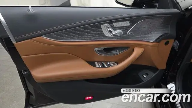 Mercedes-Benz AMG GT 2023 — ფოტო 24/30