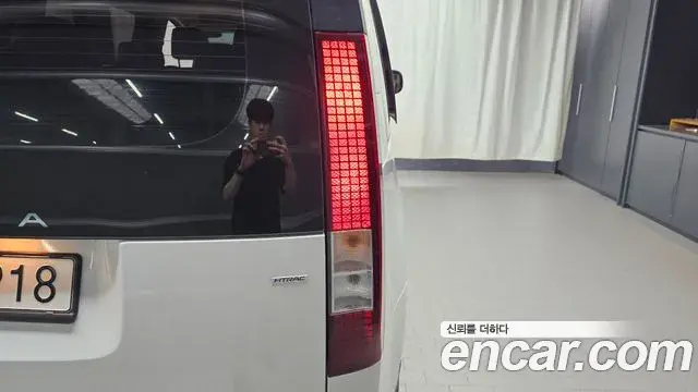 Hyundai Staria 2024 — ფოტო 2/31
