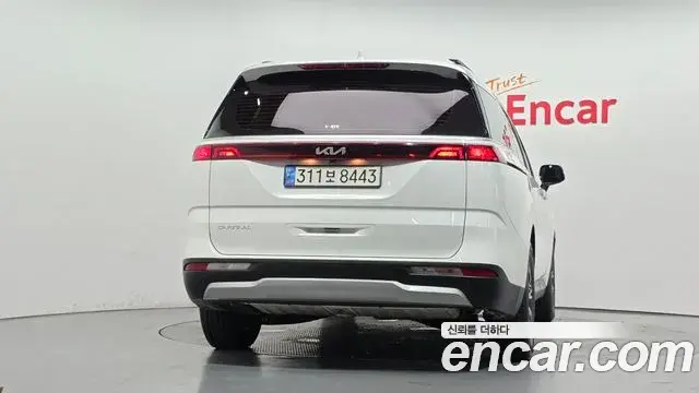 Kia Carnival 2022 — Фото 4/20