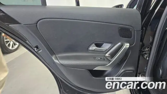 Mercedes-Benz A-Class 2021 — Şəkil 21/30