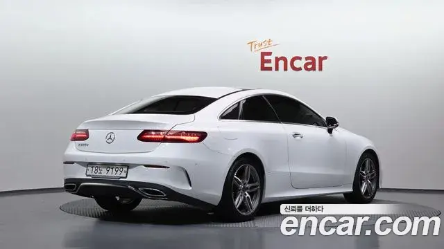 Mercedes-Benz E-Class 2019 — Фото 2/20