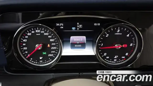 Mercedes-Benz E-Class 2019 — Фото 8/20