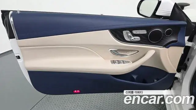 Mercedes-Benz E-Class 2019 — Photo 2/33