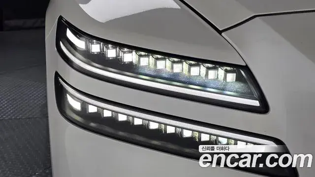 Genesis GV80 2024 — Photo 15/31