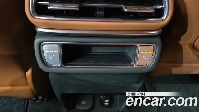 Genesis GV80 2024 — Photo 13/31