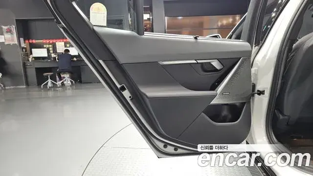 BMW 5 Series 2026 — ფოტო 29/35