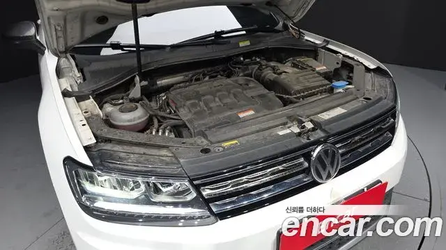 Volkswagen Tiguan 2018 — Фото 6/20