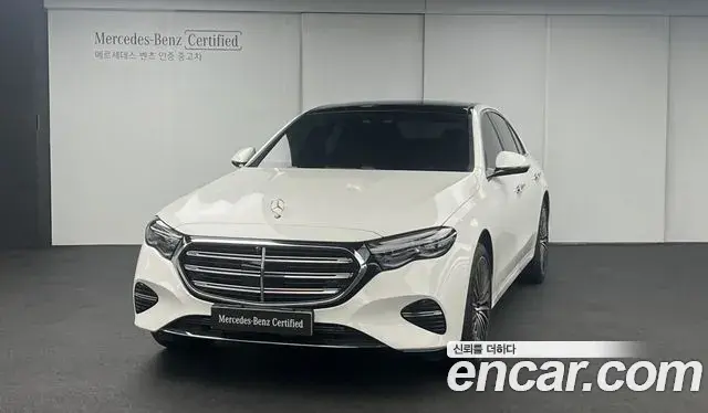 Mercedes-Benz E-Class 2026 — Photo 2/18