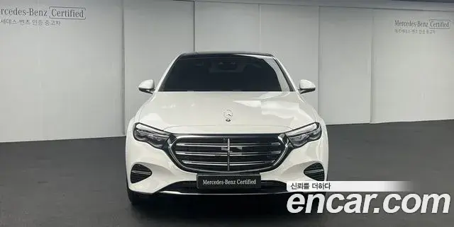 Mercedes-Benz E-Class 2026 — Photo 15/18
